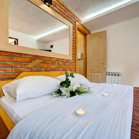 Hotel Duboko 3*
