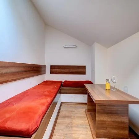 Hotel Duboko Ostruznica